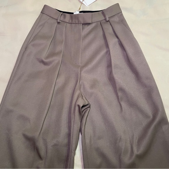 NEW! The Frankie Shop x MORE THAN YESTERDAY Dakar Pleated Pants Size 2 - Picture 3 of 9